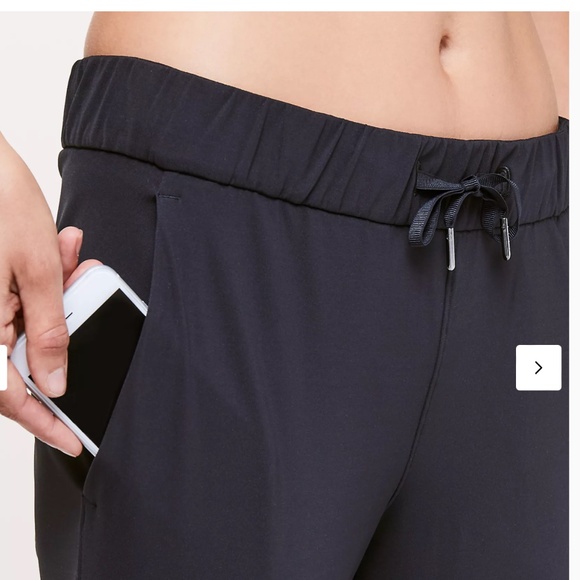 Lululemon On the Fly Crop 23" - Picture 4 of 7